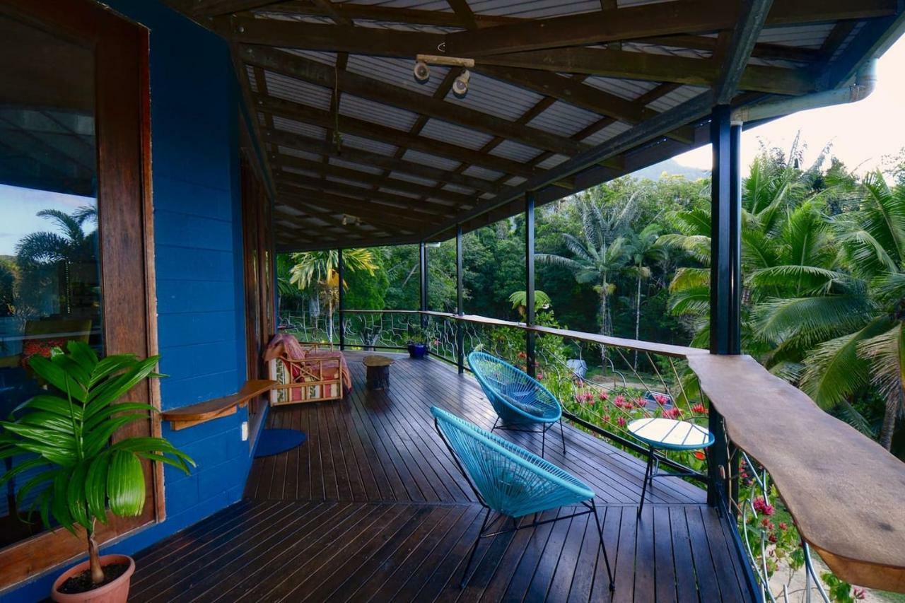A Daintree Garden * Diwan